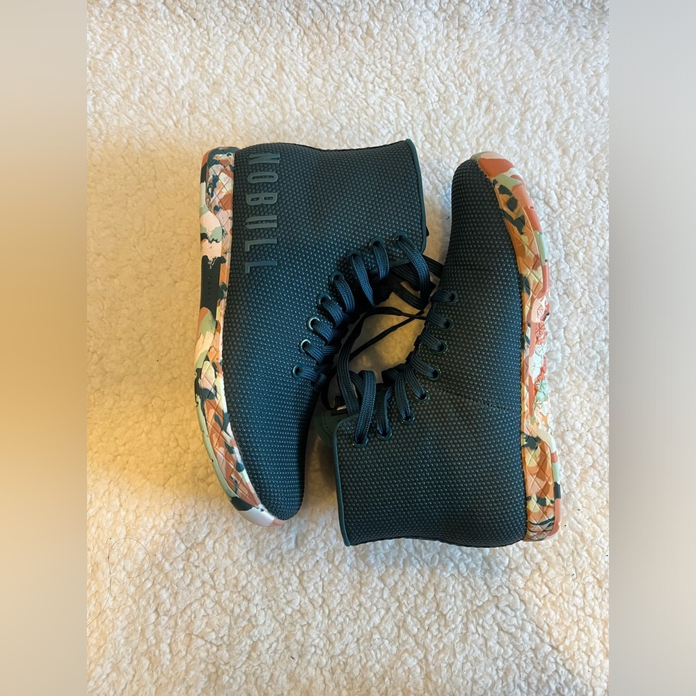 NEW Nobull Trainer High top sneakers 7.5